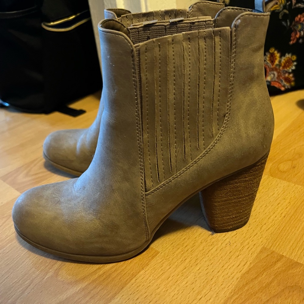 Boot heels